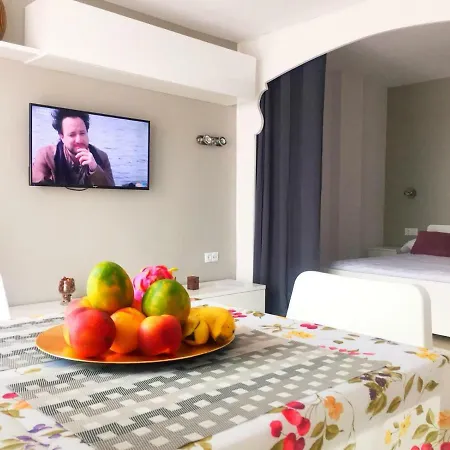 Super Tidy Holiday Studio Los Cristianos